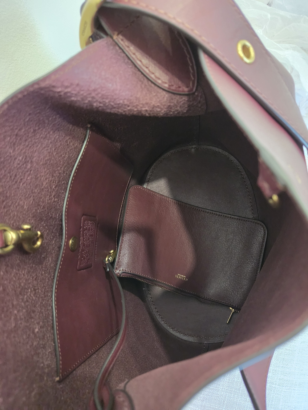 Coach Leather Bucket Bag in Burgundy - Picture 5 of 8